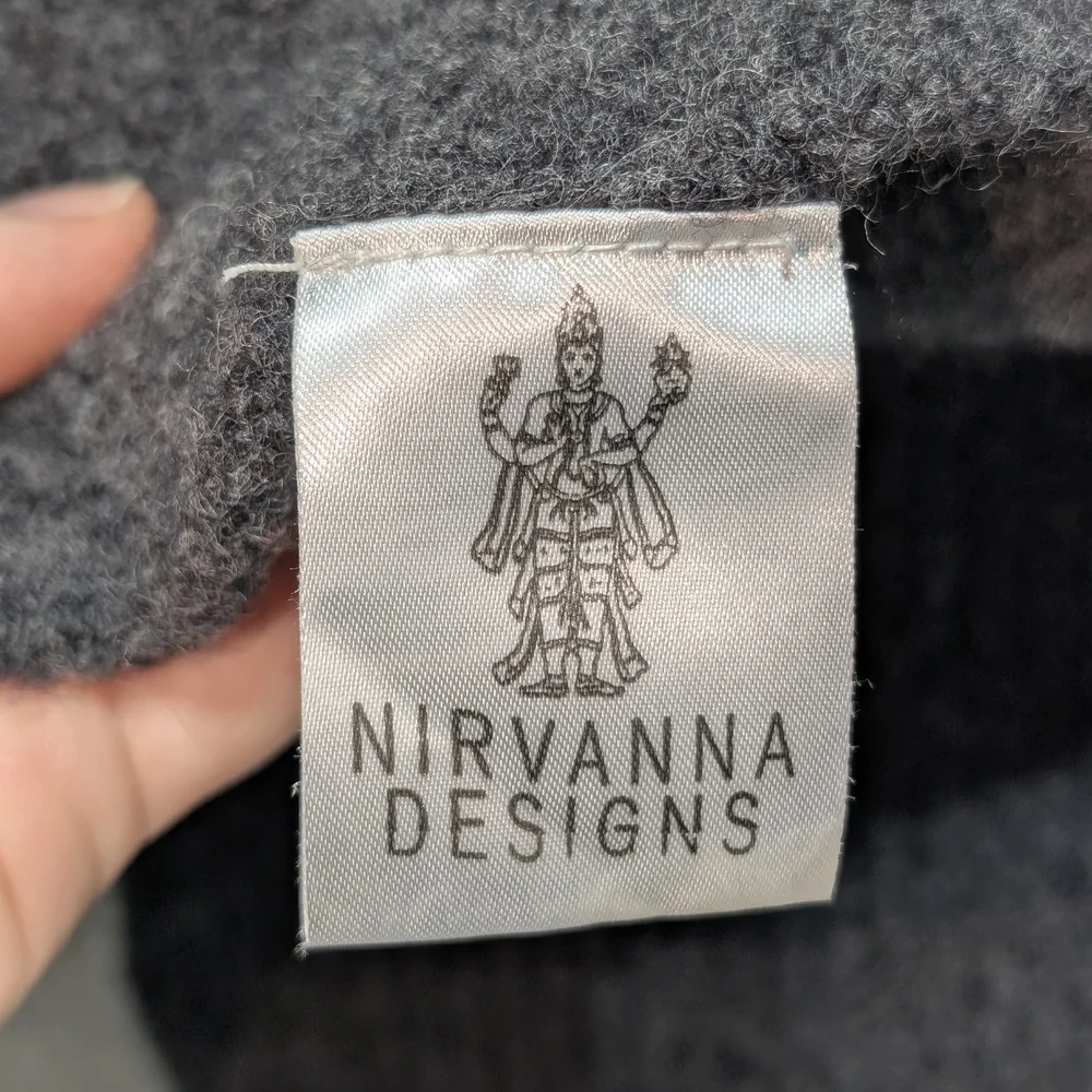 Nirvana Designs 100% Merino Wool Handknit Scarf Made In Nepal Gray Natural Fiber